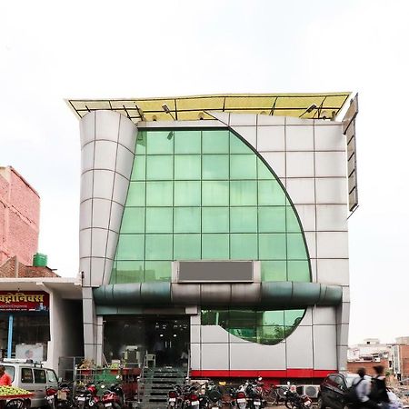 Oyo 45398 Kunal Hotel Etāwah Esterno foto