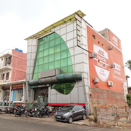 Oyo 45398 Kunal Hotel Etāwah Esterno foto