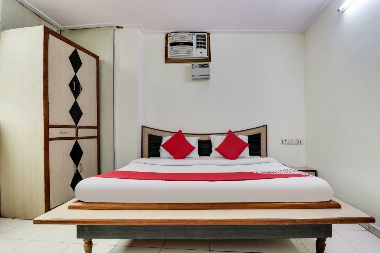 Oyo 45398 Kunal Hotel Etāwah Esterno foto