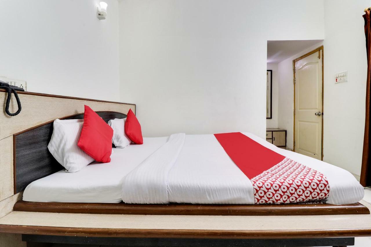Oyo 45398 Kunal Hotel Etāwah Esterno foto