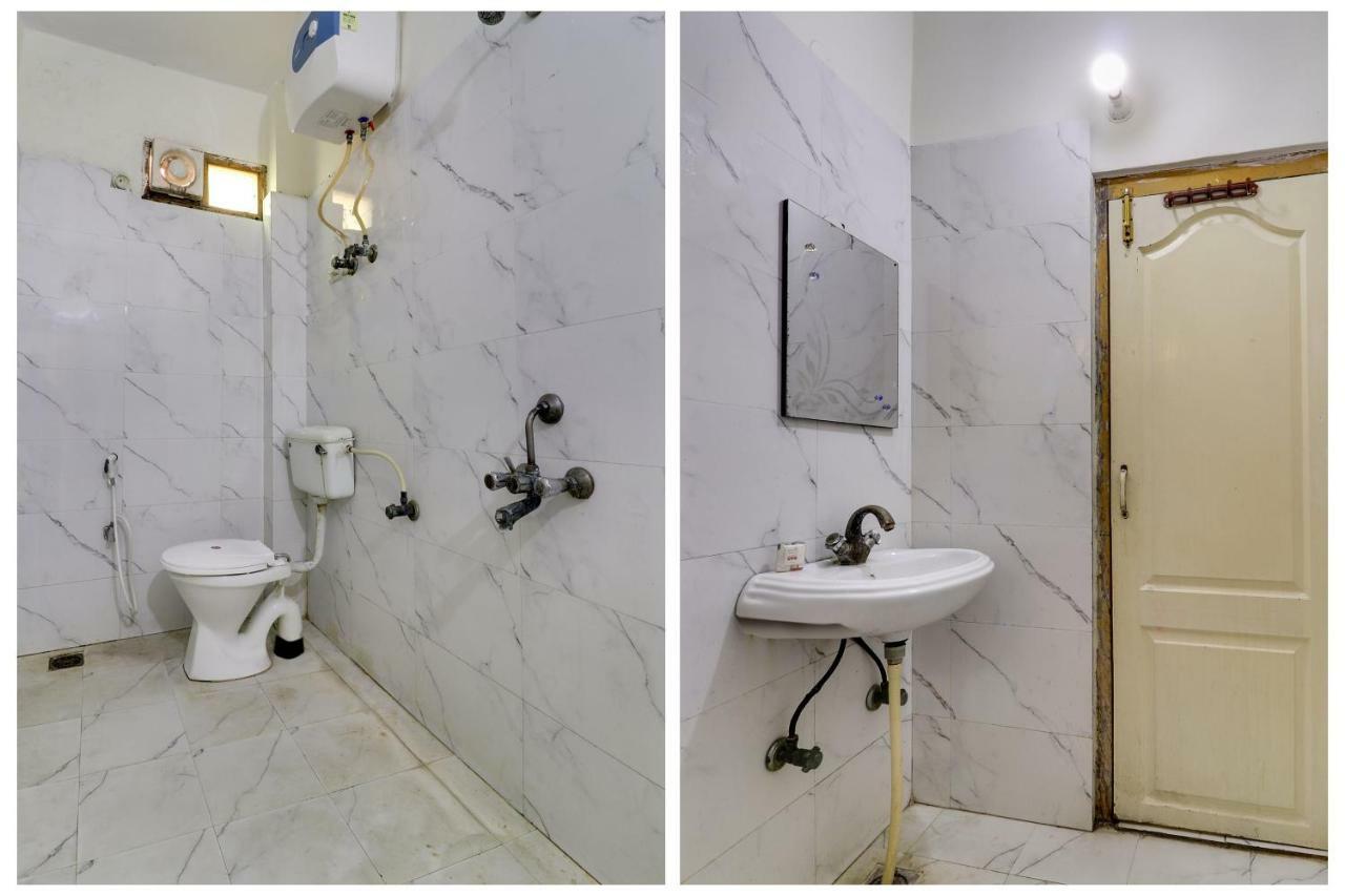 Oyo 45398 Kunal Hotel Etāwah Camera foto