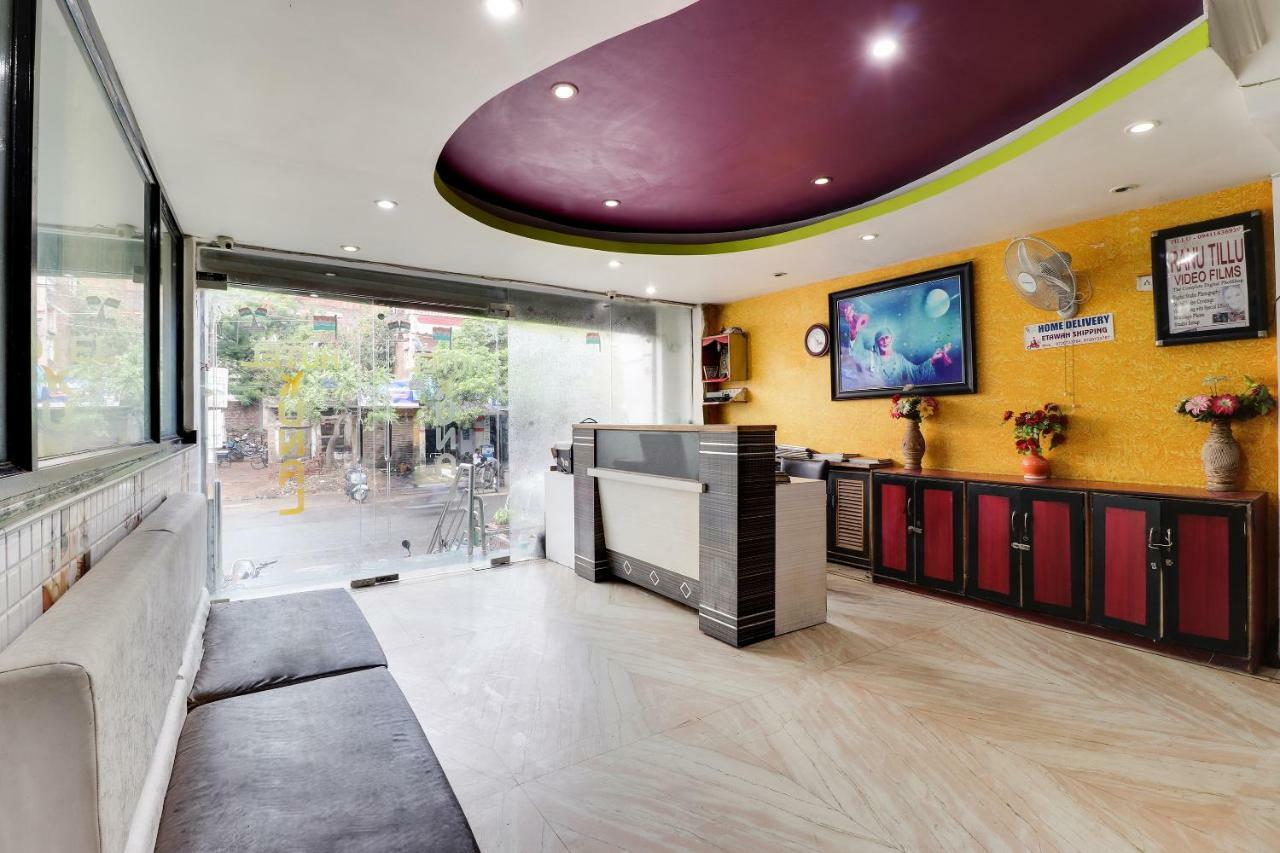 Oyo 45398 Kunal Hotel Etāwah Esterno foto